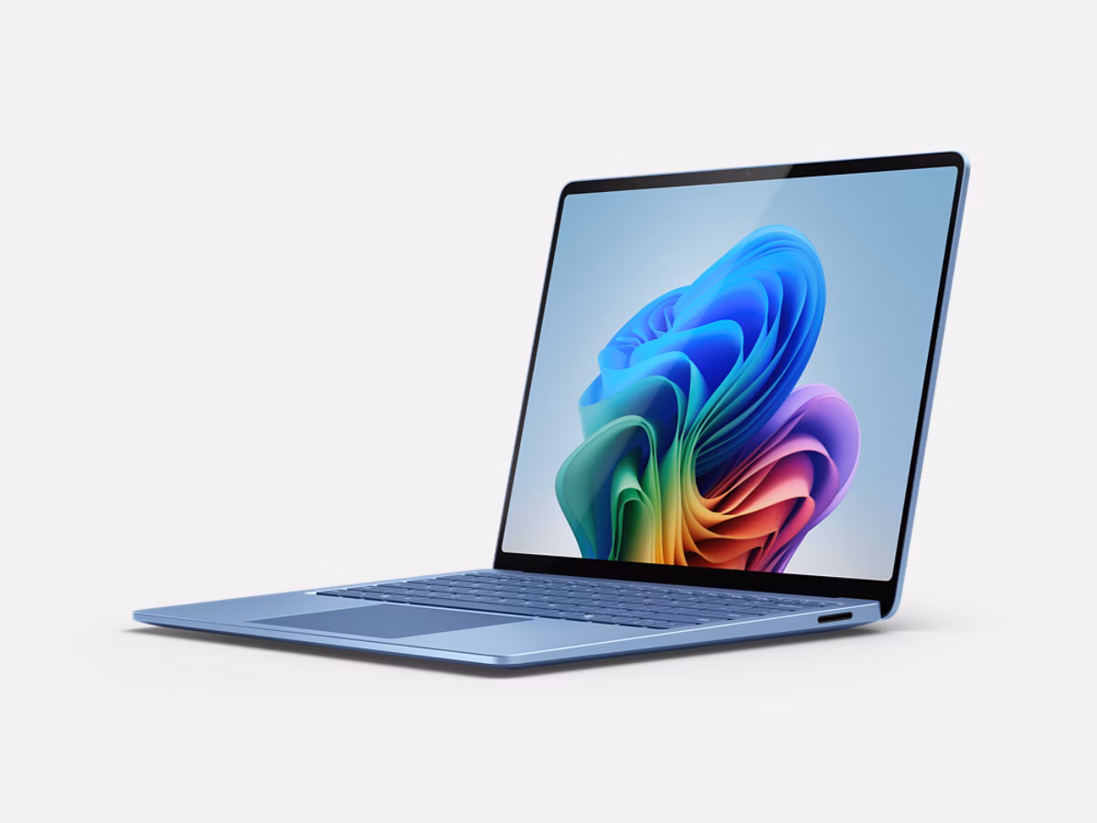 Microsoft Surface Laptop 7 Snapdragon X Plus Ocean - Image 2